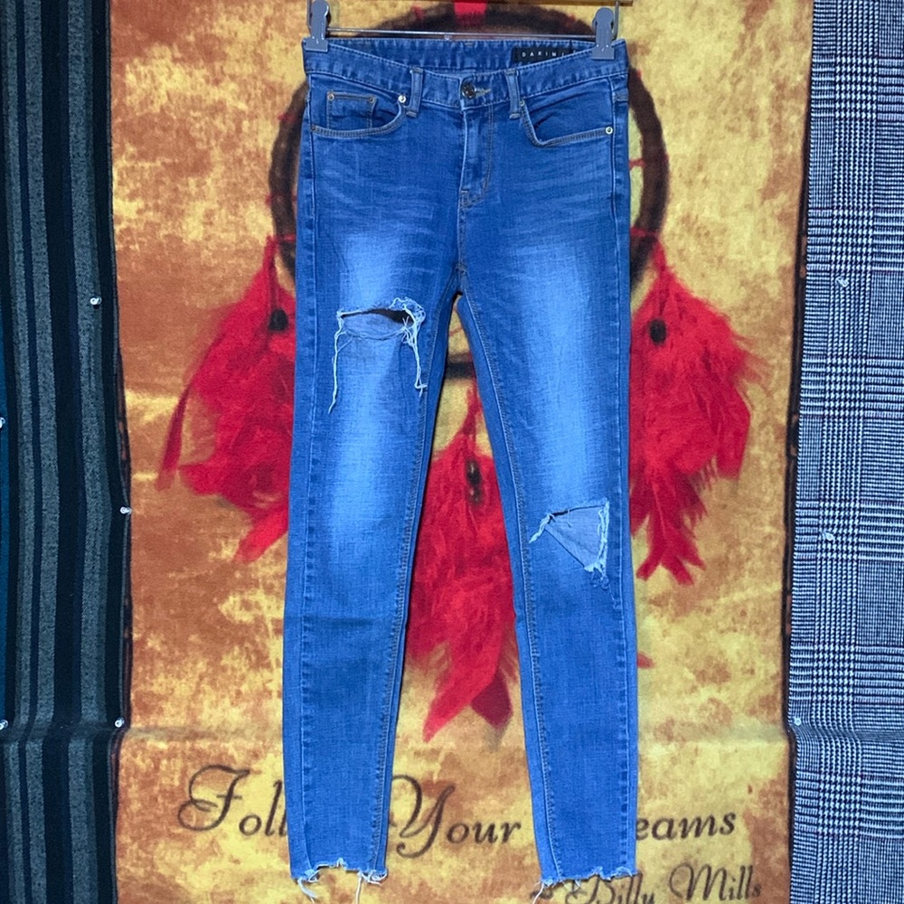DARIMI-women’s blue distressed look super skinny crop jegging/jeans